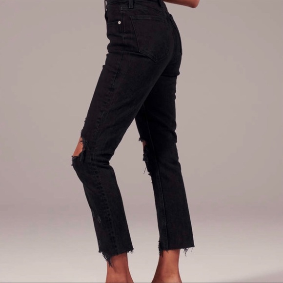 Abercrombie and Fitch High Rise Mom Jeans 32 / 14 - Picture 3 of 12
